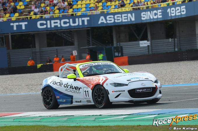 Henk Vuik jr. bewijst zijn talent op TT Circuit in Assen