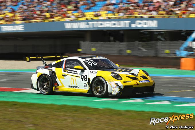 Autocoureur Nick Ho boekt eerste overwinning in Porsche Carrera Cup Benelux