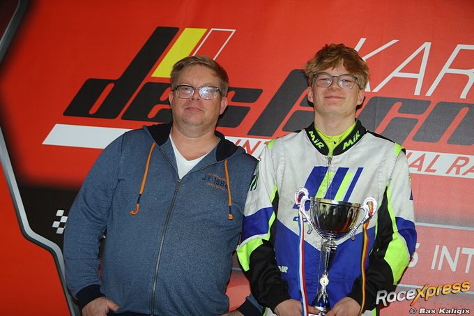 GK4-kampioen Lars Vennink en vader Jarno Vennink maken zich op voor mooi nieuw seizoen met vernieuwd VK Racing-team