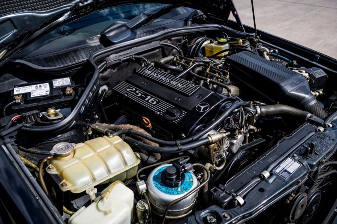 De legendarische Mercedes-Benz 190 E 2.5-16 Evolution II foto Mercedes-Benz Museum 3