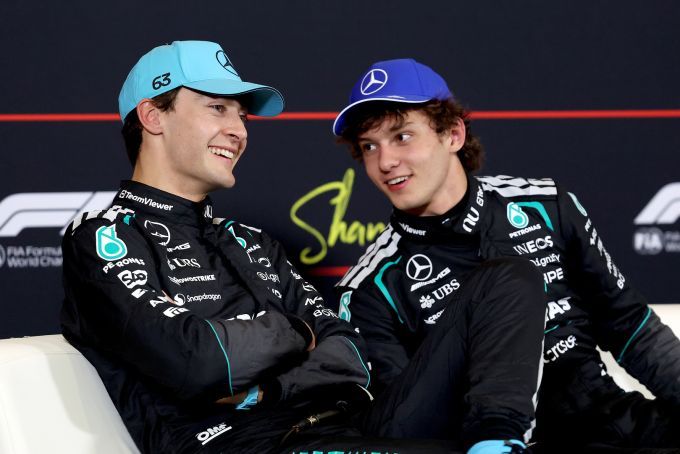 George Russell en Kimi Antonelli Mercedes Grand Prix F1
