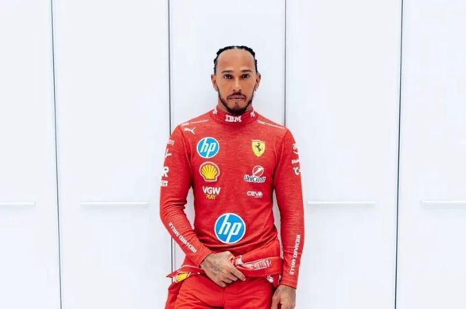 Lewsi Hamilton Ferrari F1